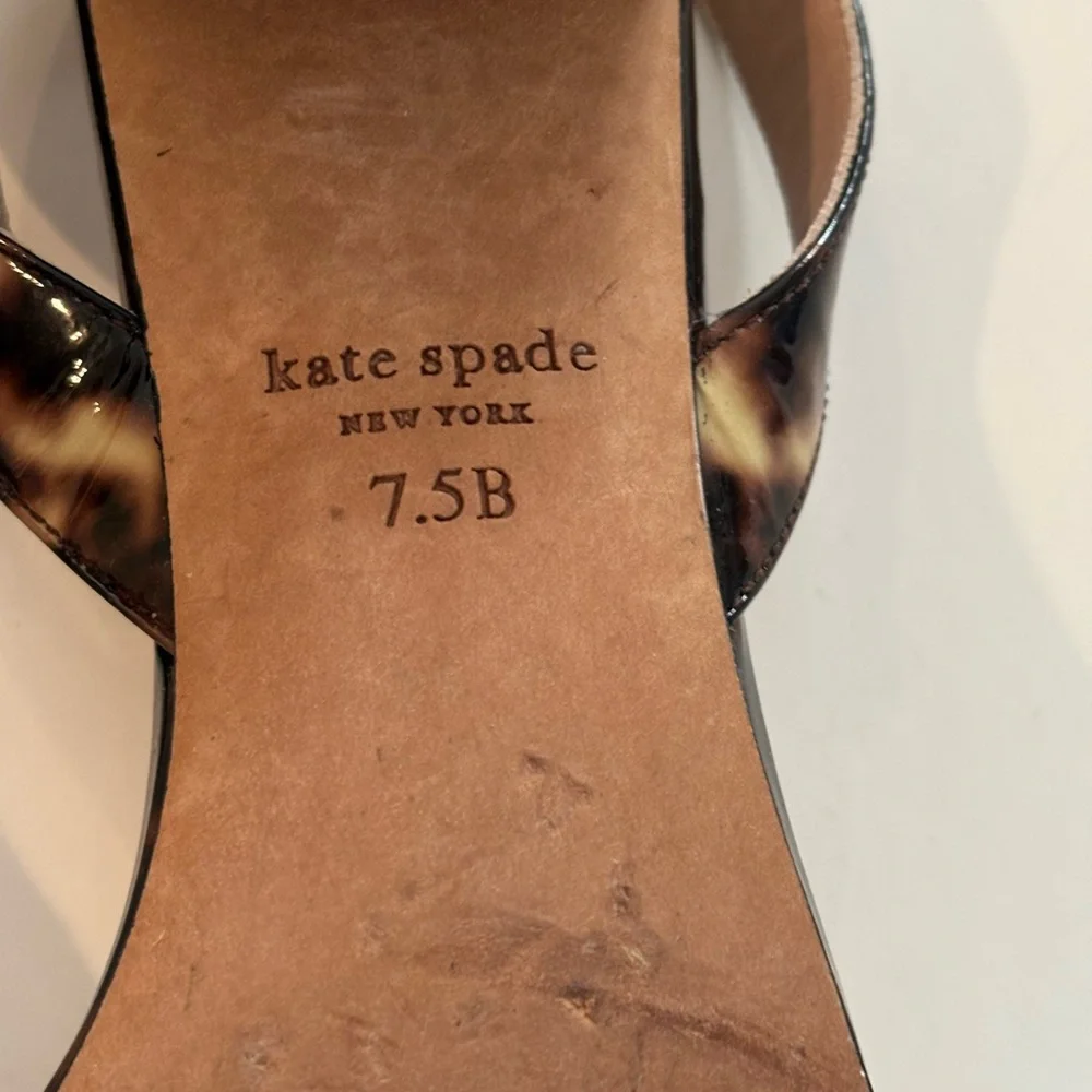 Kate Spade Lagoon Metallic Tortoise and Gold Heart Decoration Sandals